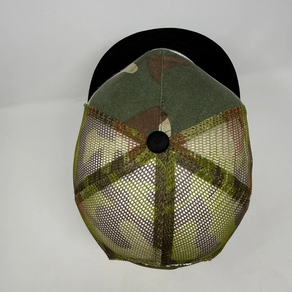 Quiksilver Mens Camo Trucker Hat Black‎ Flat Brim Mesh Snapback Cap Logo Patch